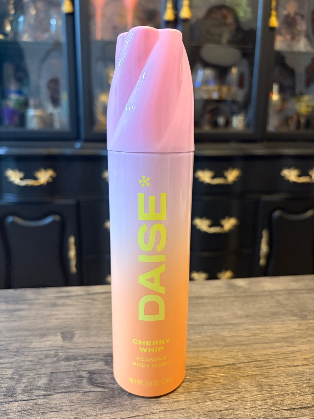 Daise- Cherry Whip Foaming Body Wash -8.8 oz